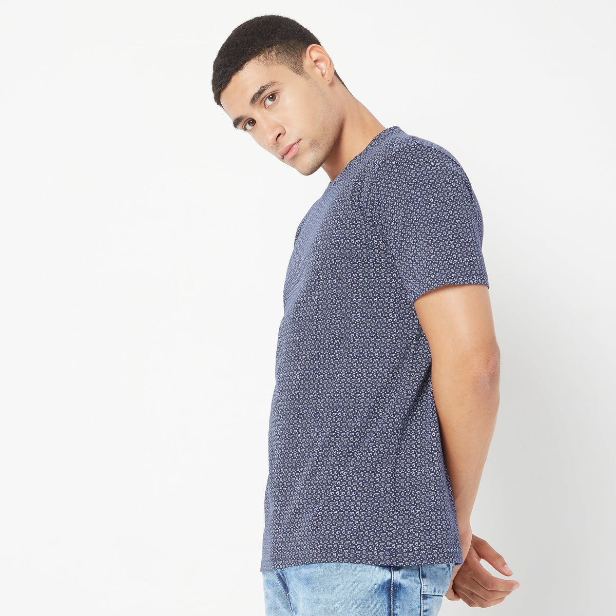 Men Wearing Regular Fit Micro Aop T-Shirt