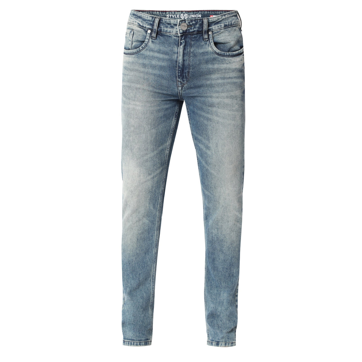 Men Wearing Straight Fit Solid Mid Rise Jean