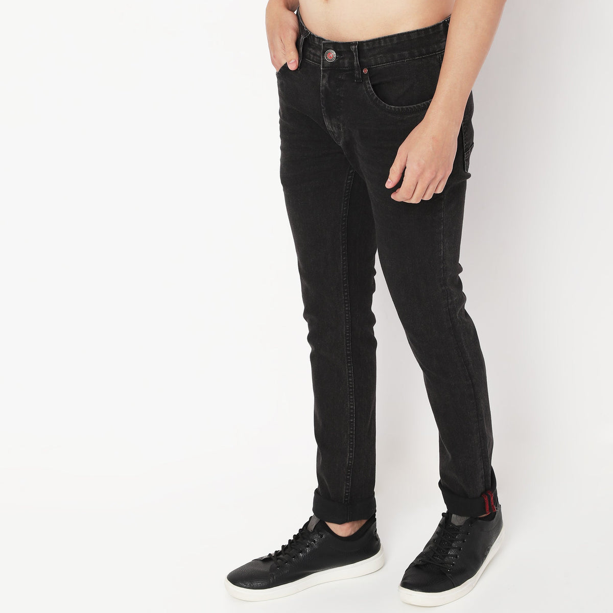 Straight Fit Solid Mid Rise Jeans