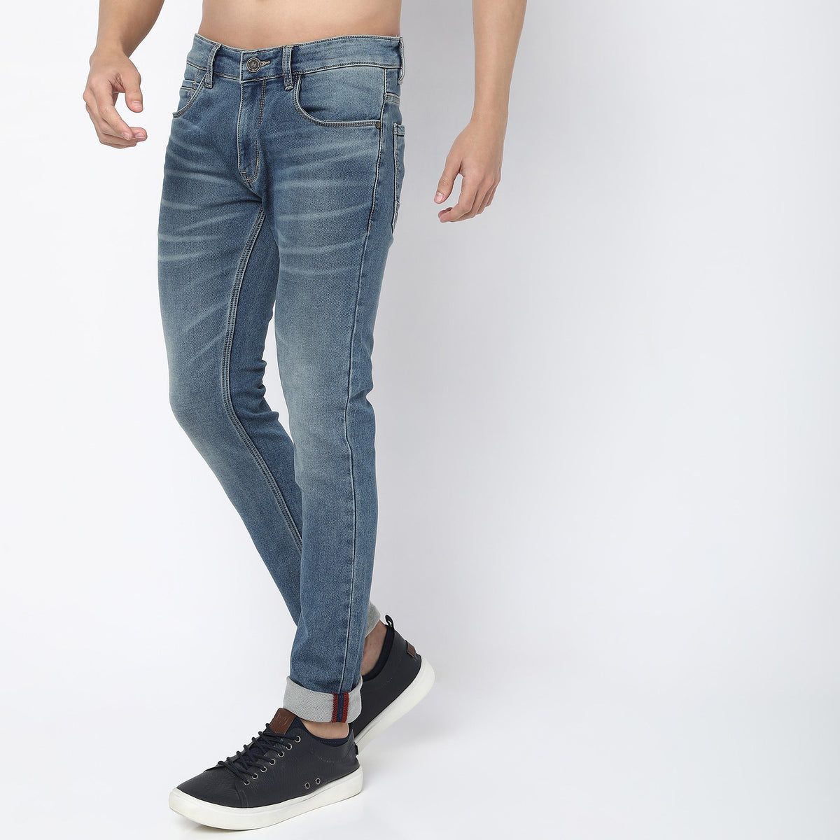 Straight Fit Solid Mid Rise Jeans