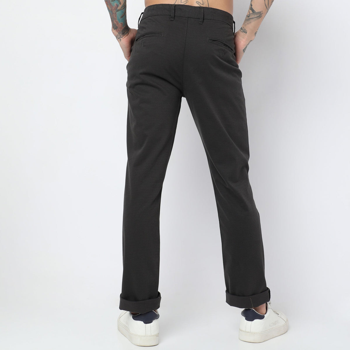 Regular Fit Solid Mid Rise Chinos