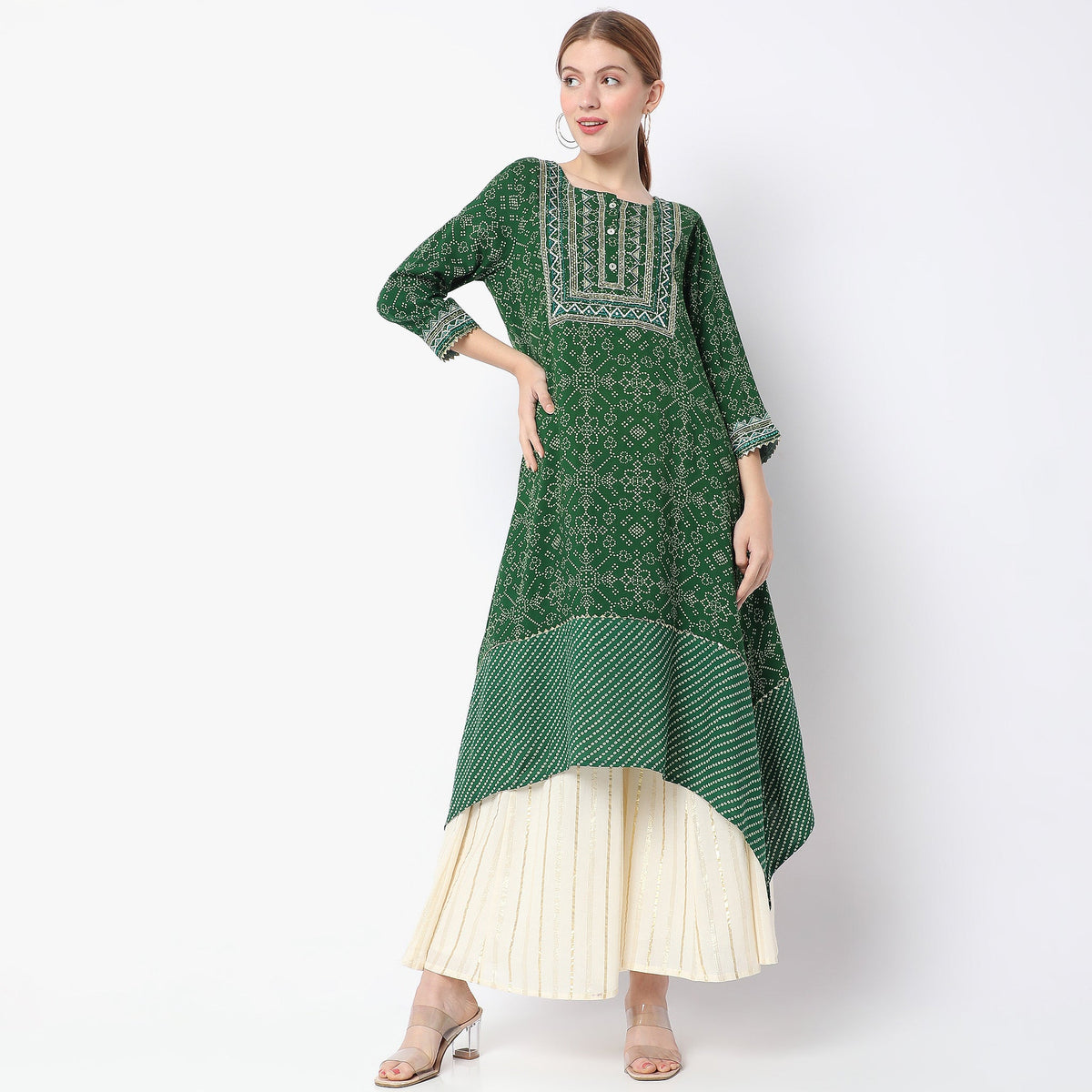 Regular Fit Embroidered Kurta