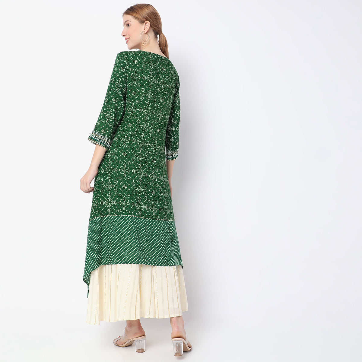 Regular Fit Embroidered Kurta