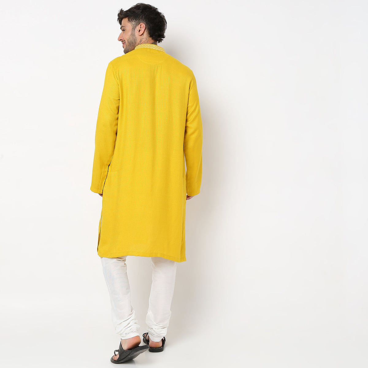 Regular Fit Embroidered Kurta