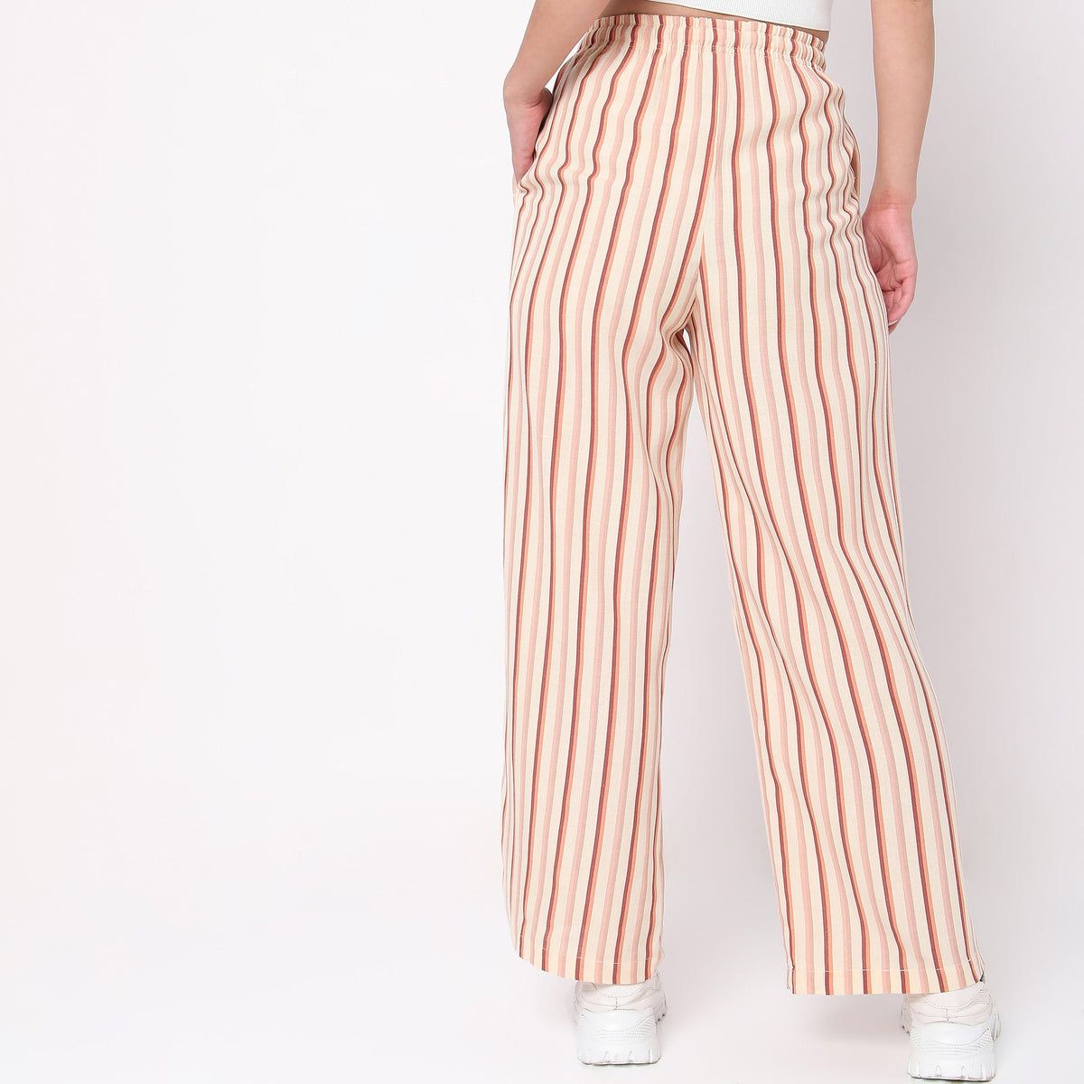 Women Wearing Regular Fit Striped Mid Rise Palazzo