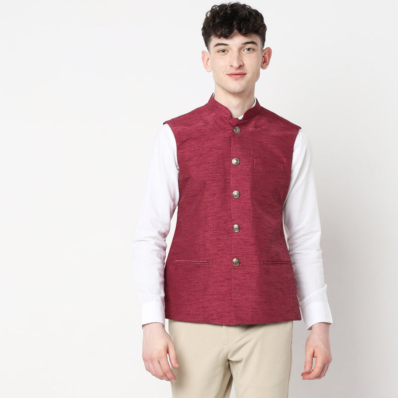 Men Wearing Regular Fit Solid Ethnic Jacket