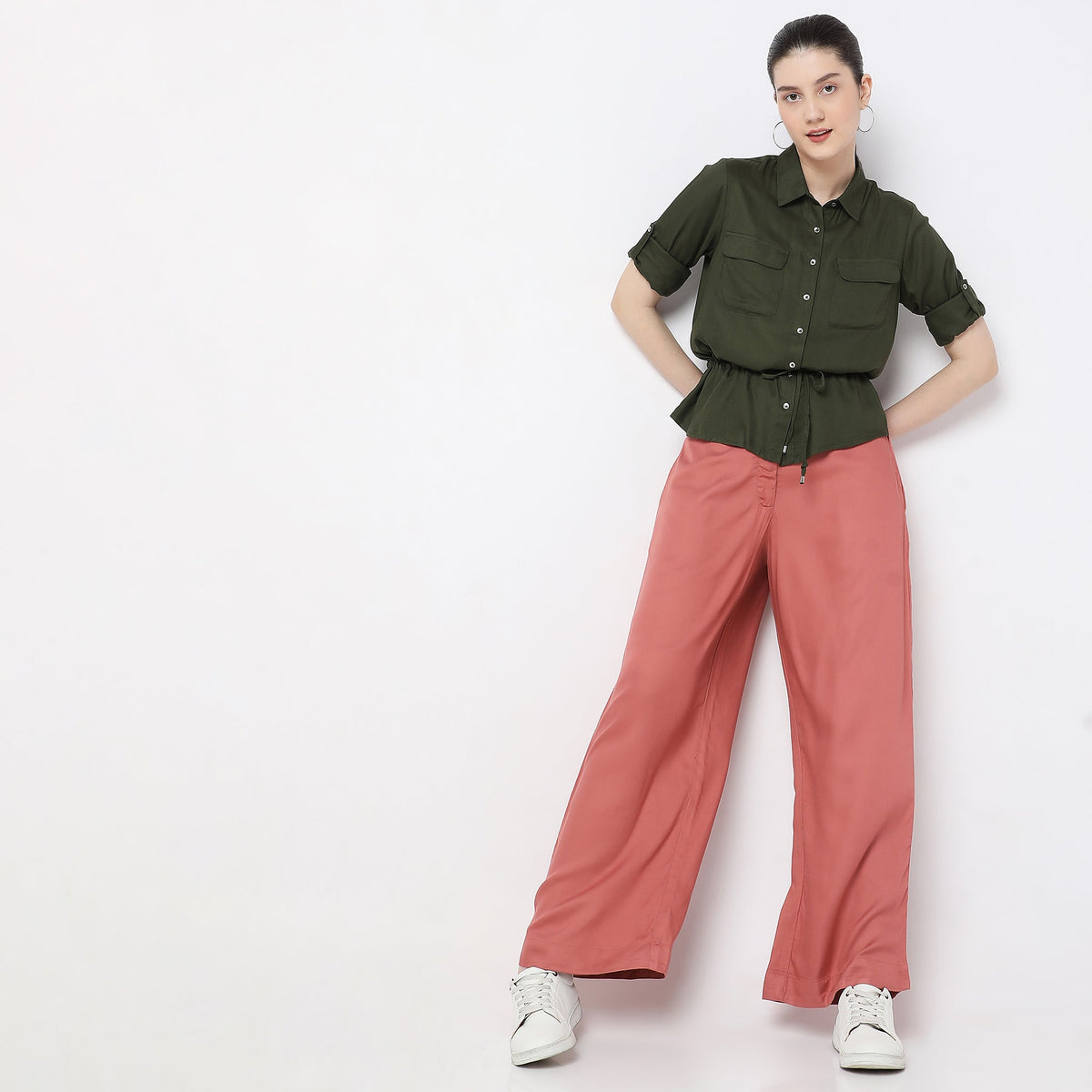 Regular Fit Solid Mid Rise Trousers