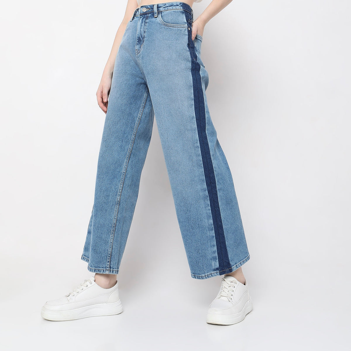 Women Wearing Flare Fit Solid High Rise Jean