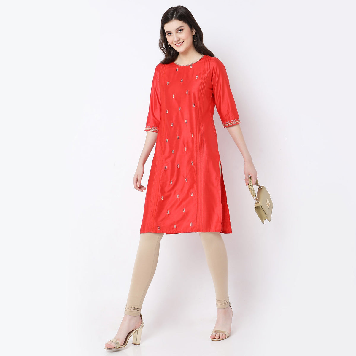 Straight Fit Embellished Kurta