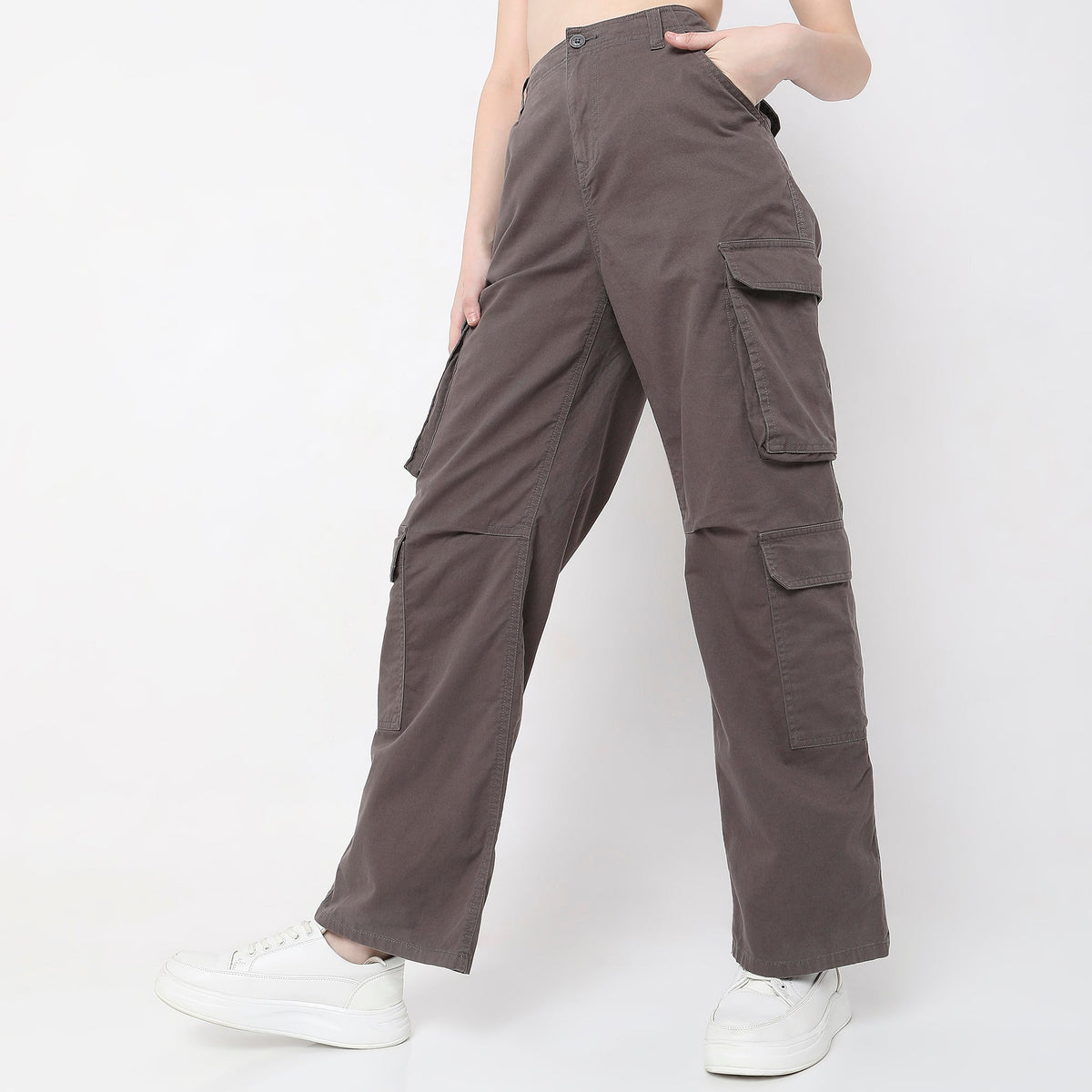 Women Wearing Regular Fit Solid High Rise Trouser