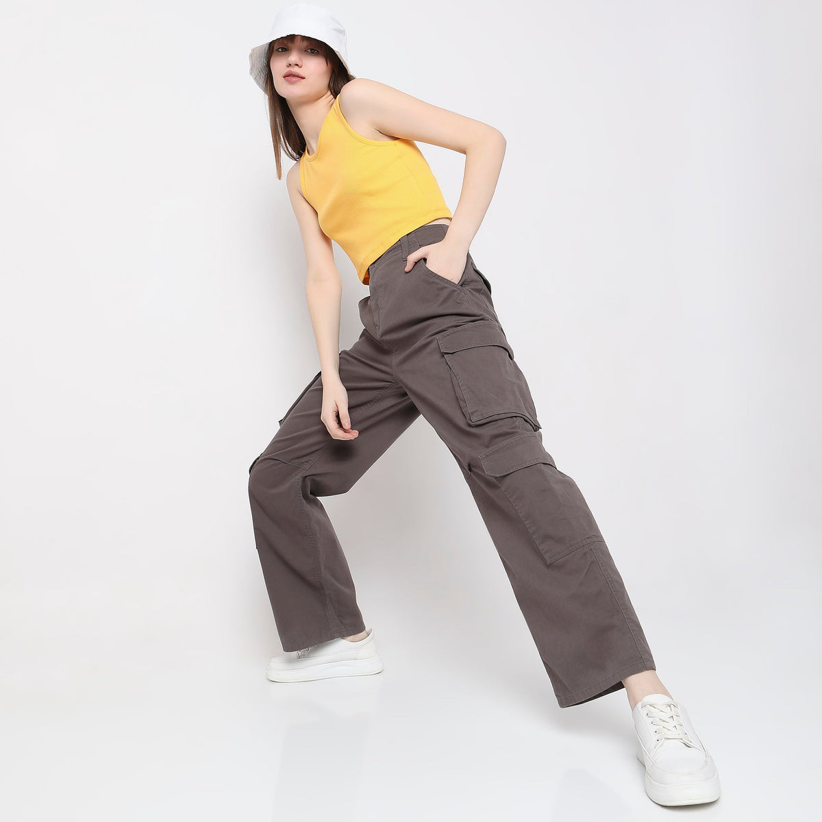 Women Wearing Regular Fit Solid High Rise Trouser