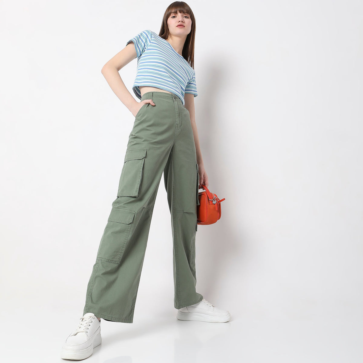 Women Wearing Regular Fit Solid High Rise Trouser