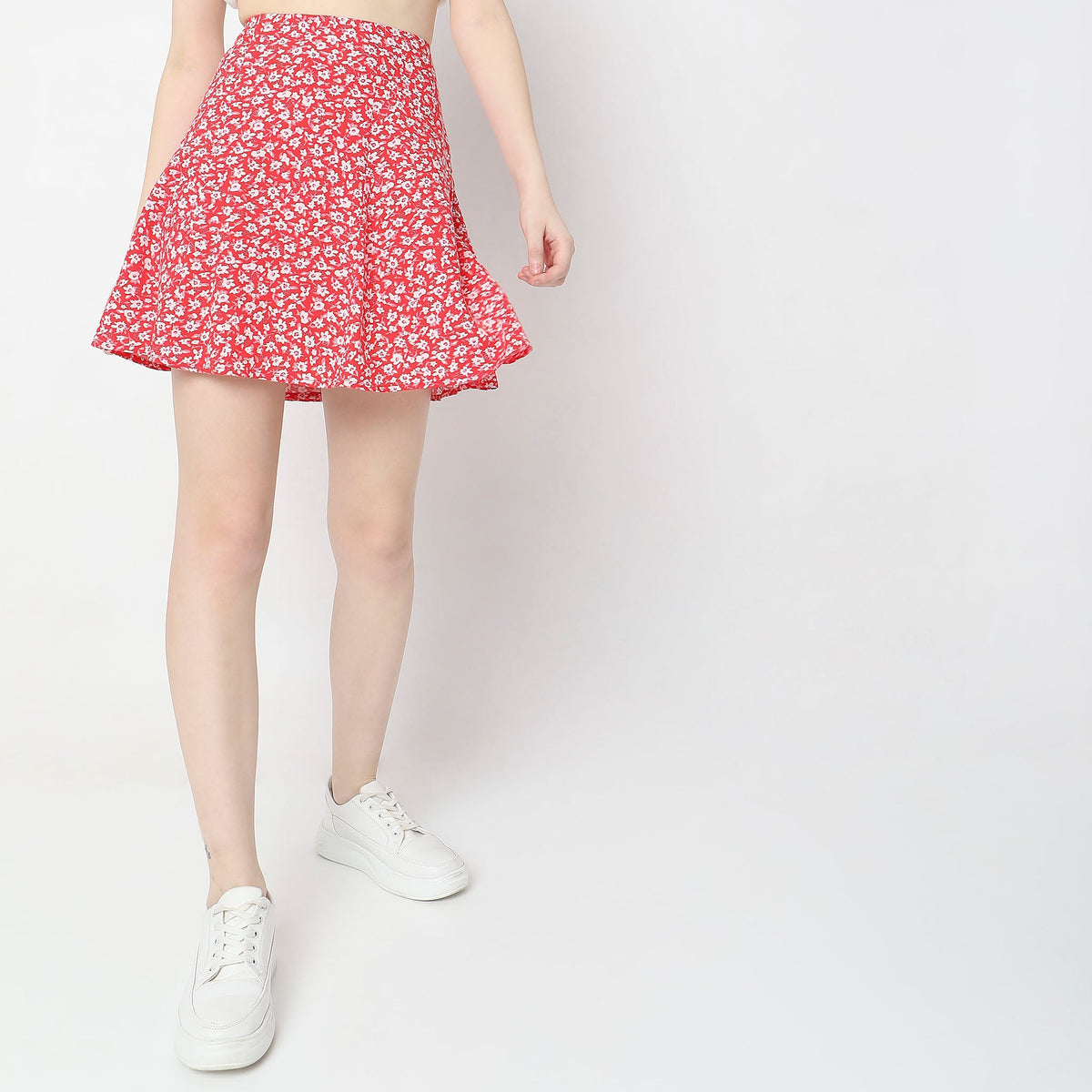 Women Wearing Regular Fit Floral High Rise Skirt