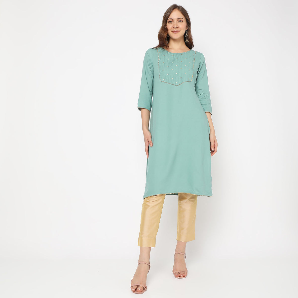 Straight Fit Embellished Kurta