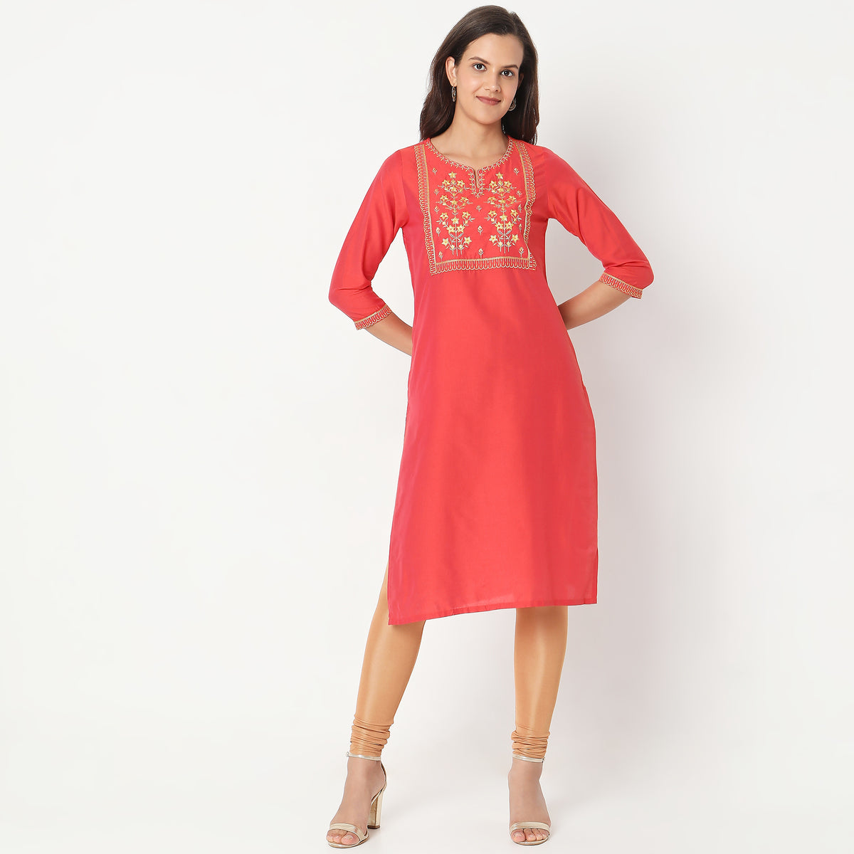 Straight Fit Embroidered Kurta