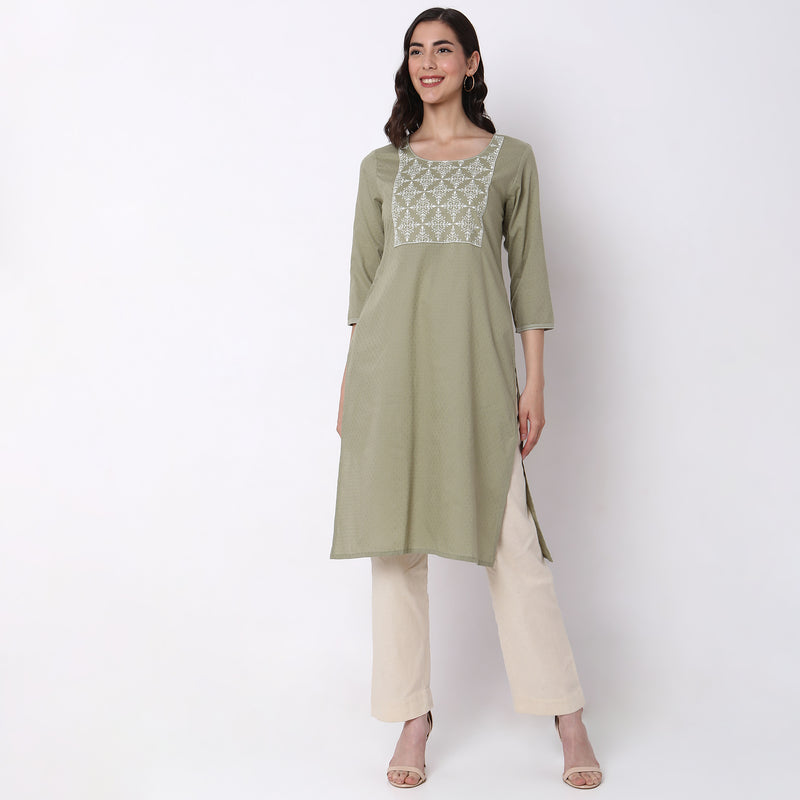 Straight Fit Embroidered Kurta