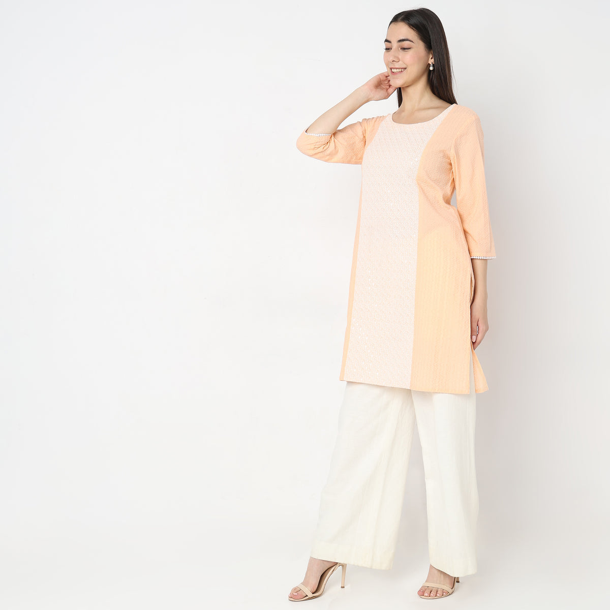 Straight Fit Embroidered Kurta