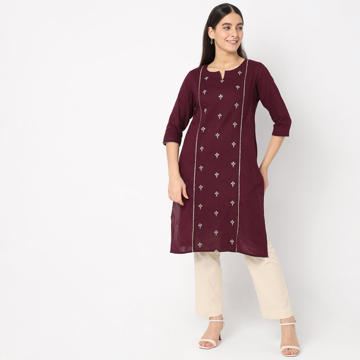 Straight Fit Embroidered Kurta