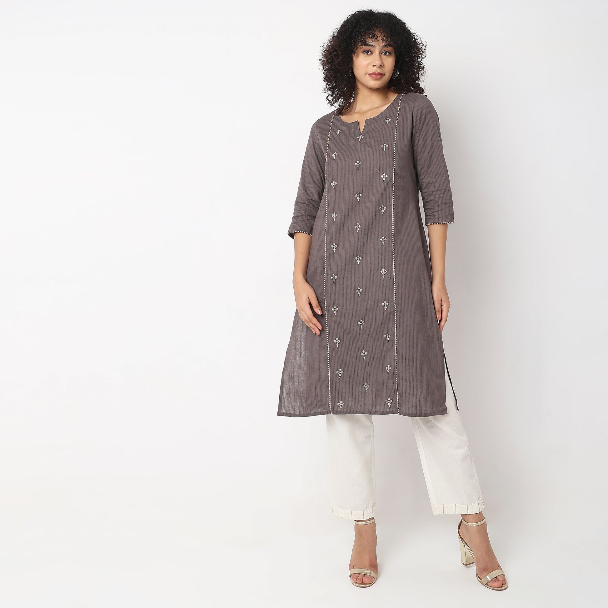 Straight Fit Embroidered Kurta