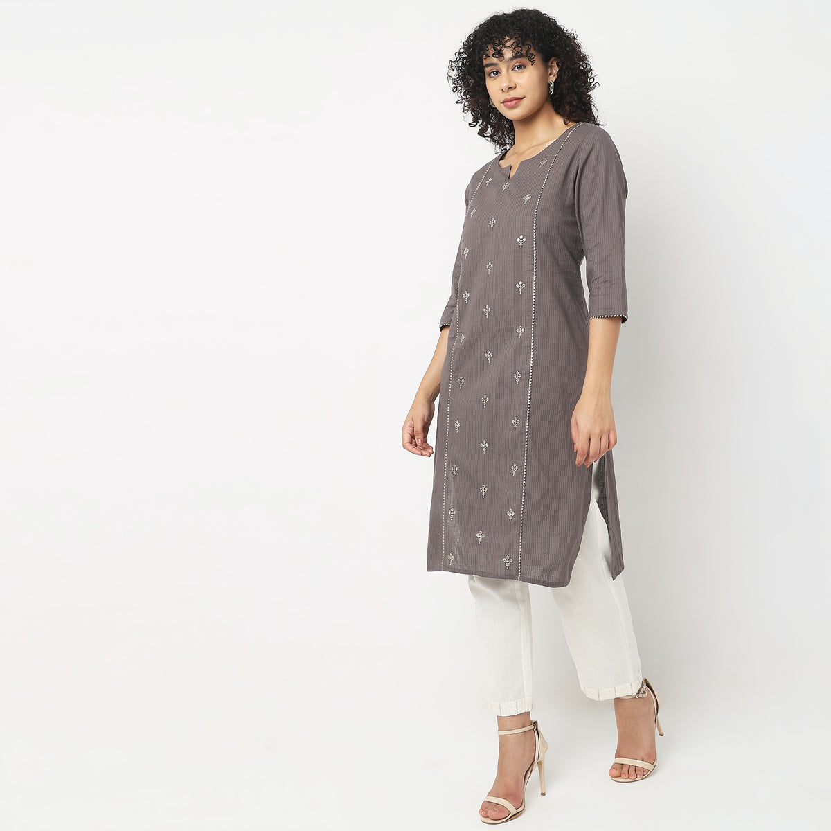 Straight Fit Embroidered Kurta