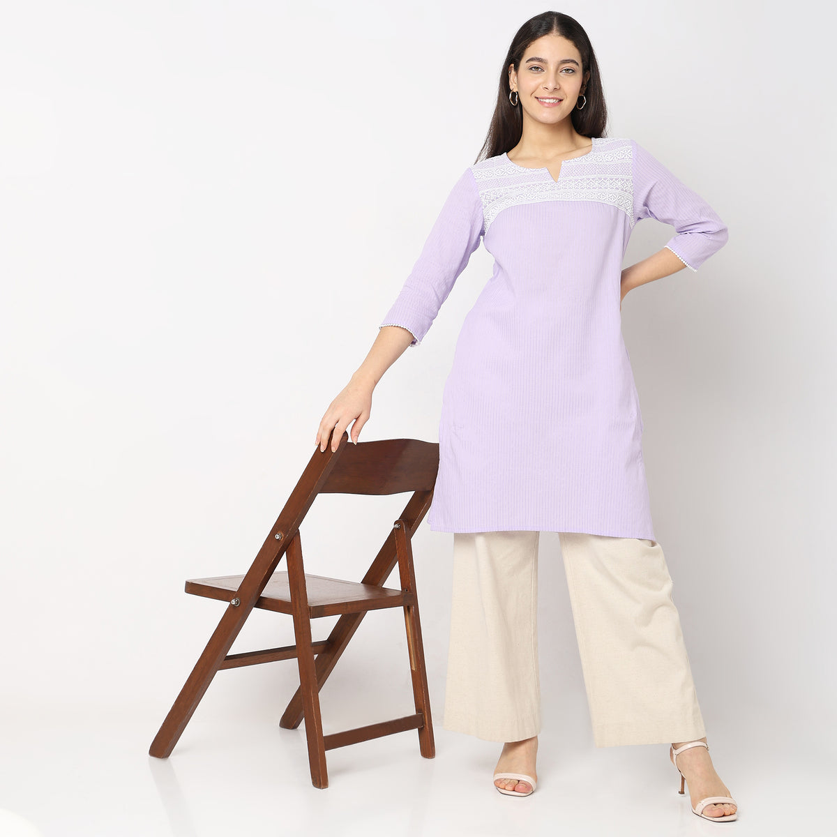 Straight Fit Embroidered Kurta