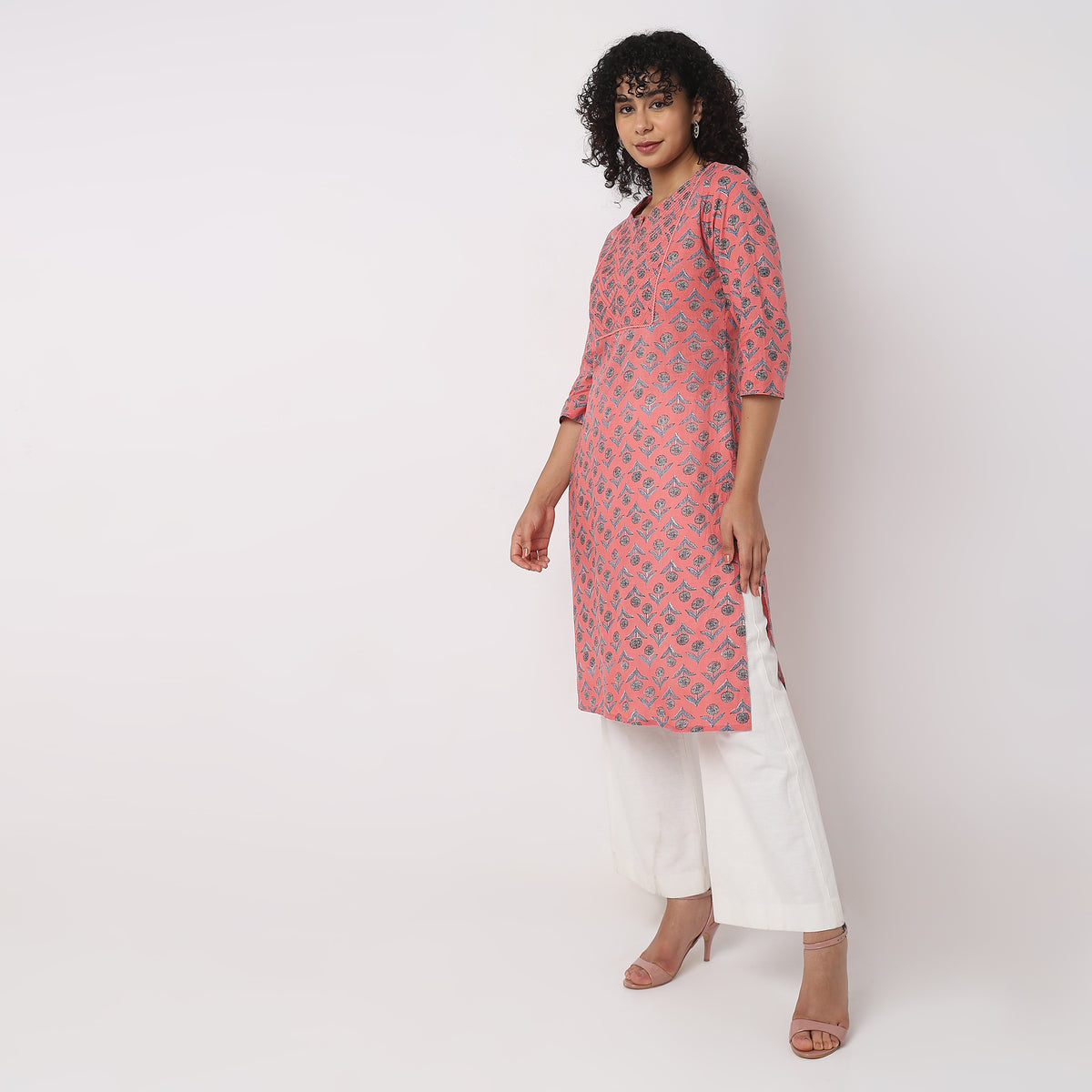 Straight Fit Printed Kurta