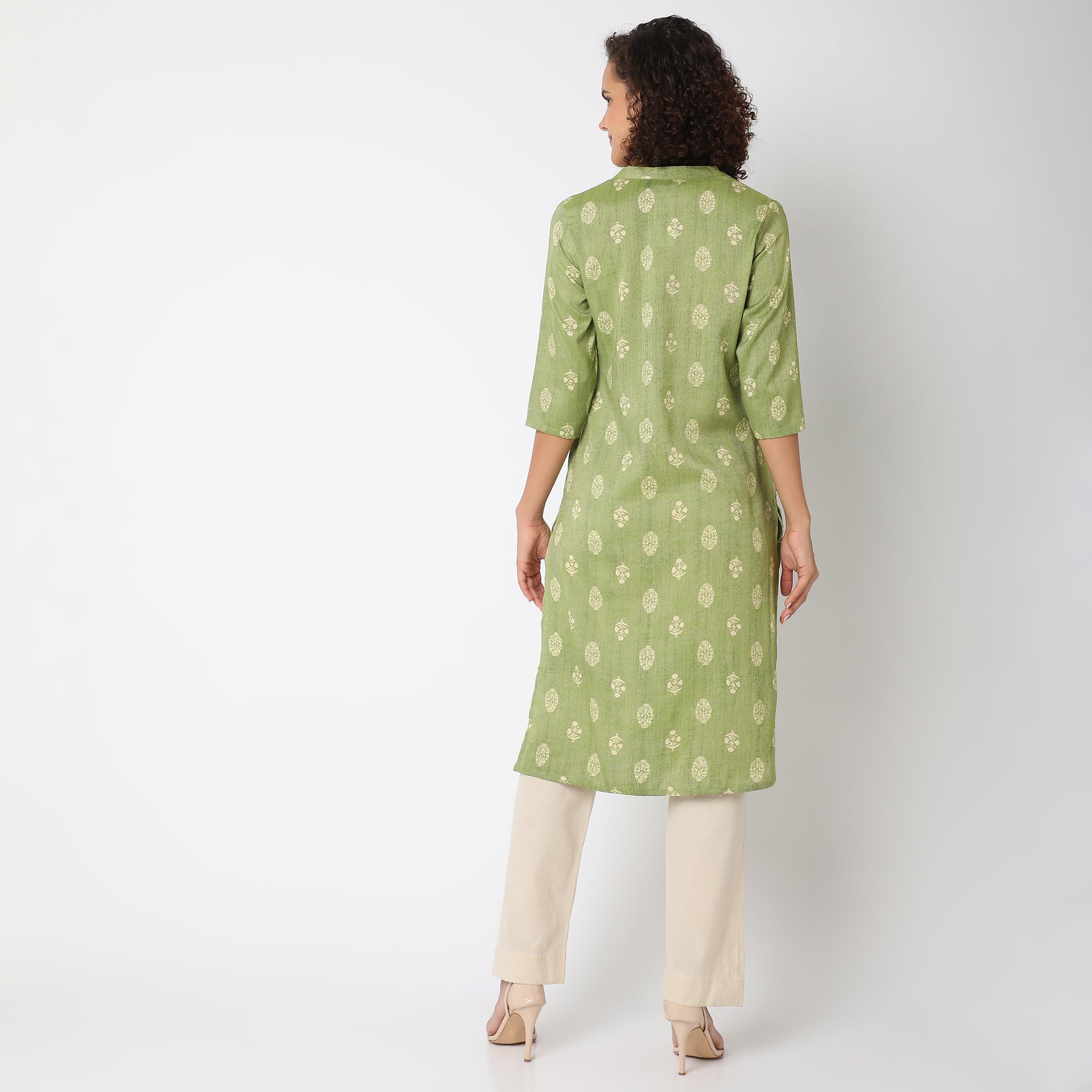 Straight Fit Printed Kurta