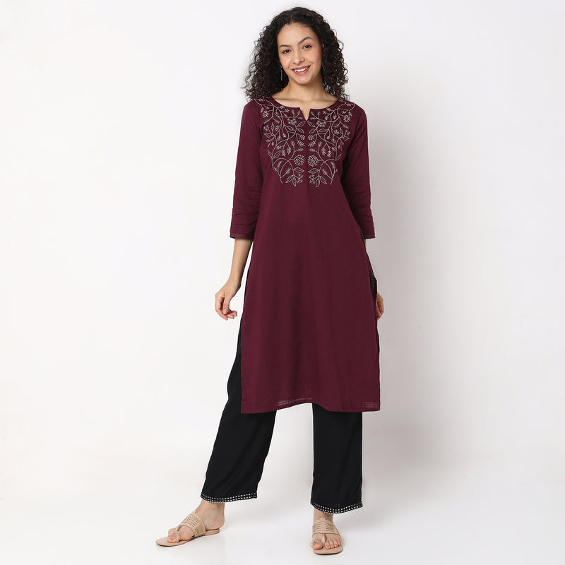 Straight Fit Embroidered Kurta