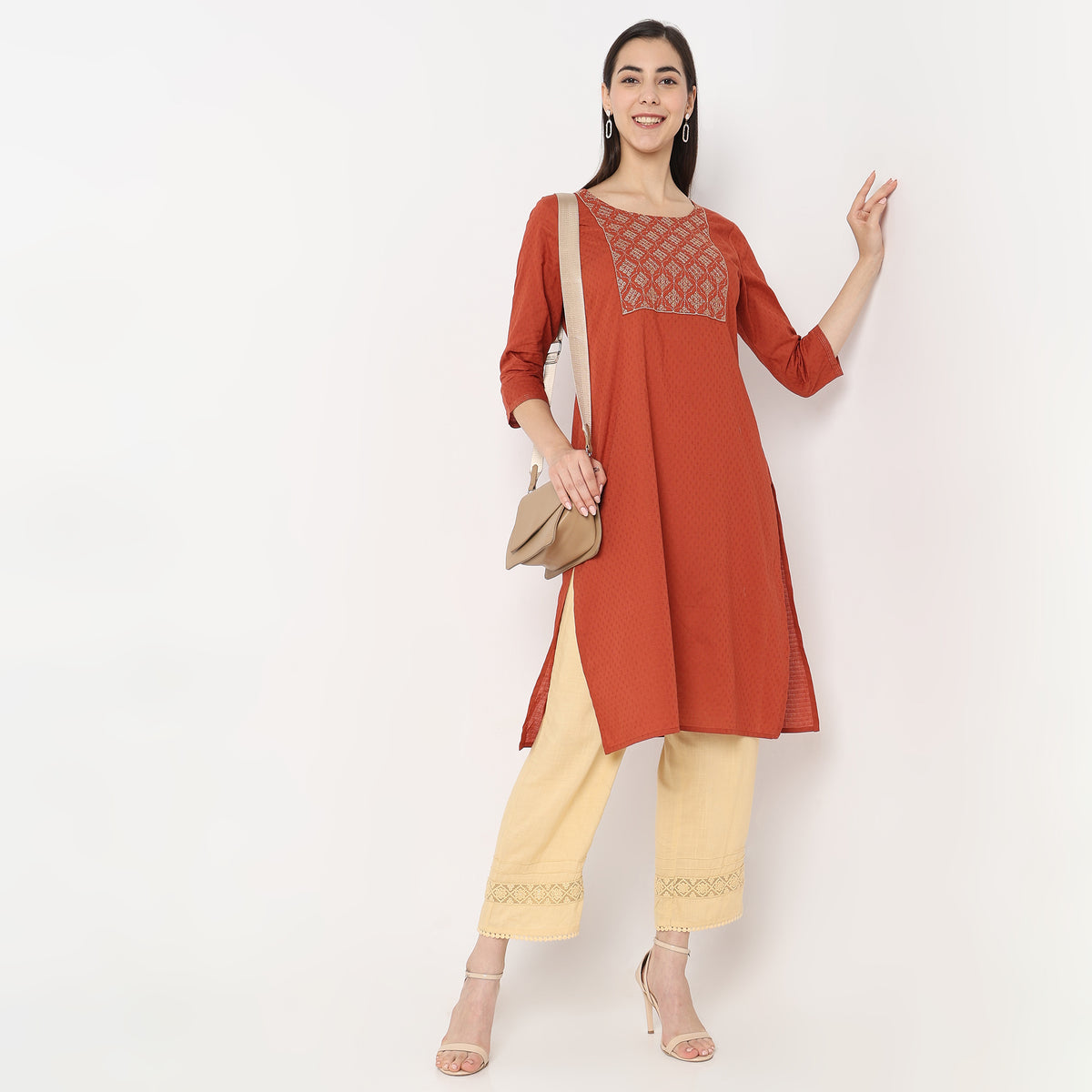 Straight Fit Embroidered Kurta