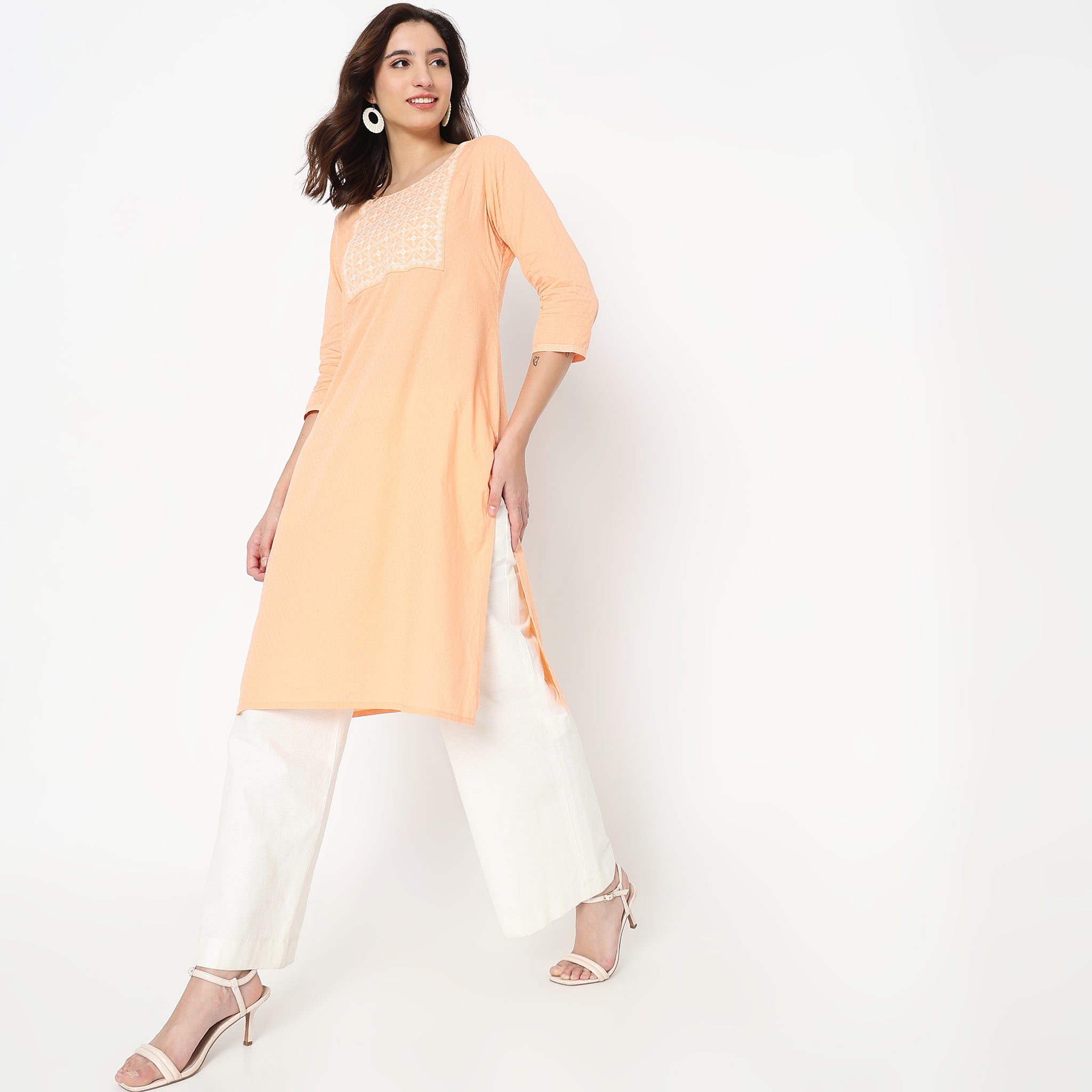 Straight Fit Embroidered Kurta