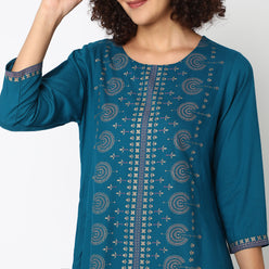 Straight Fit Printed Kurta