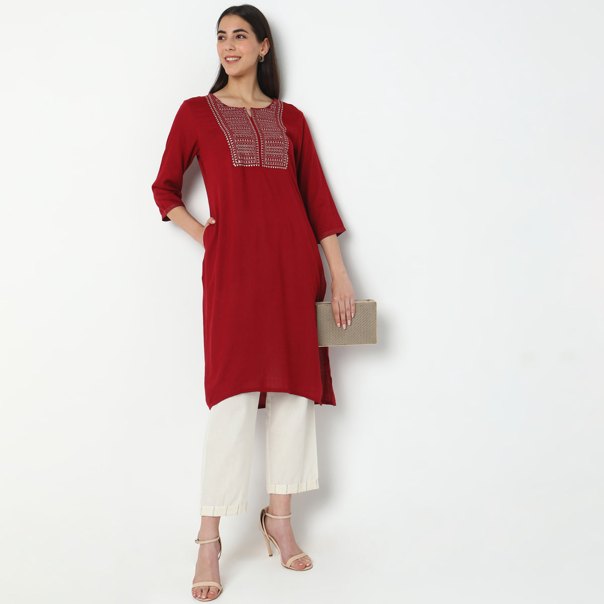 Straight Fit Embroidered Kurta