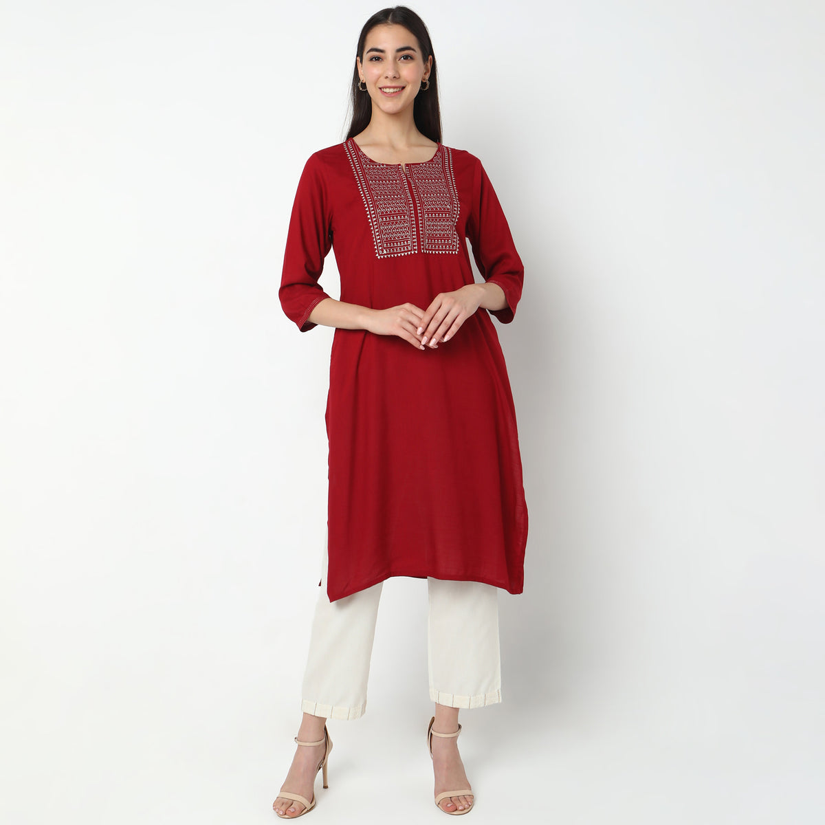 Straight Fit Embroidered Kurta