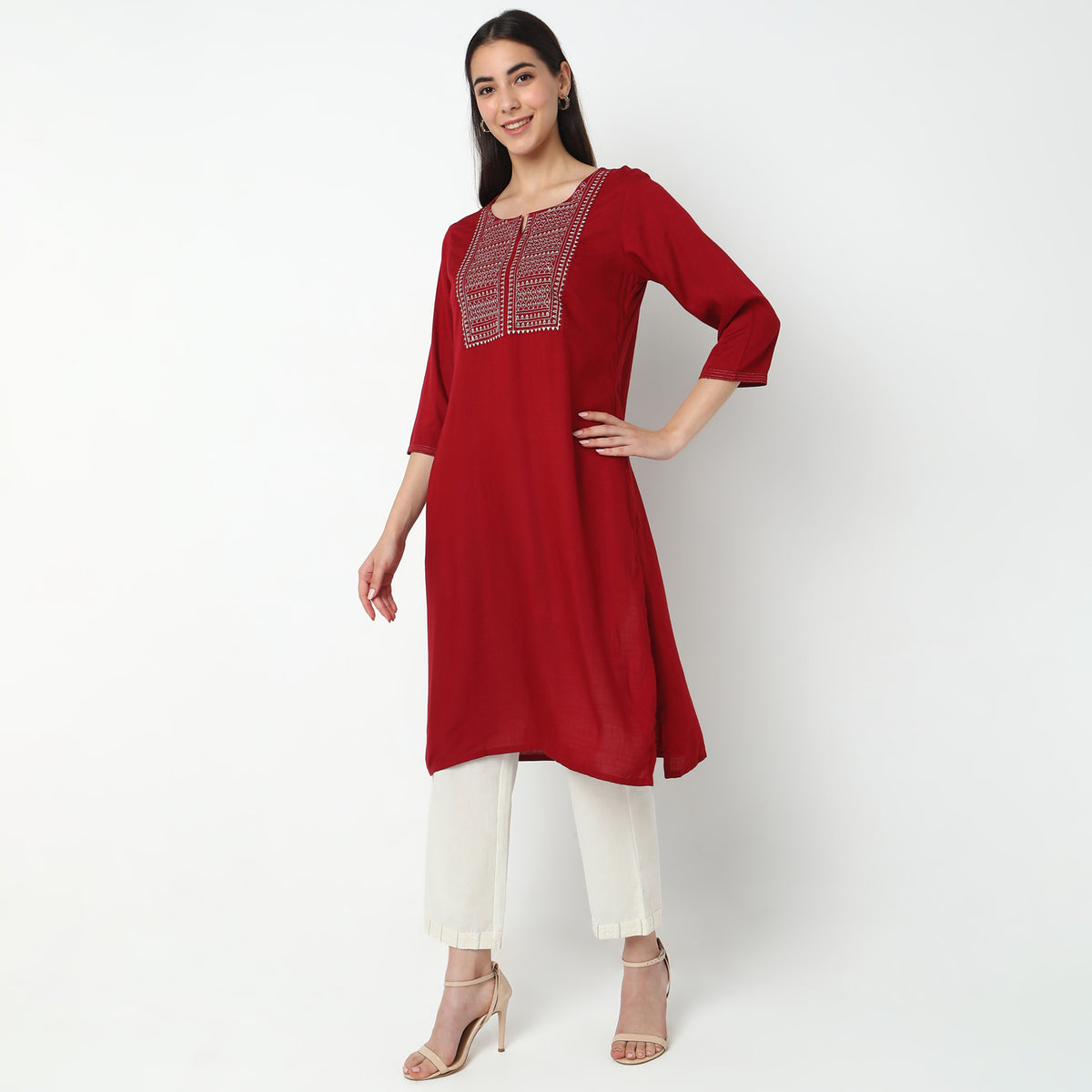 Straight Fit Embroidered Kurta