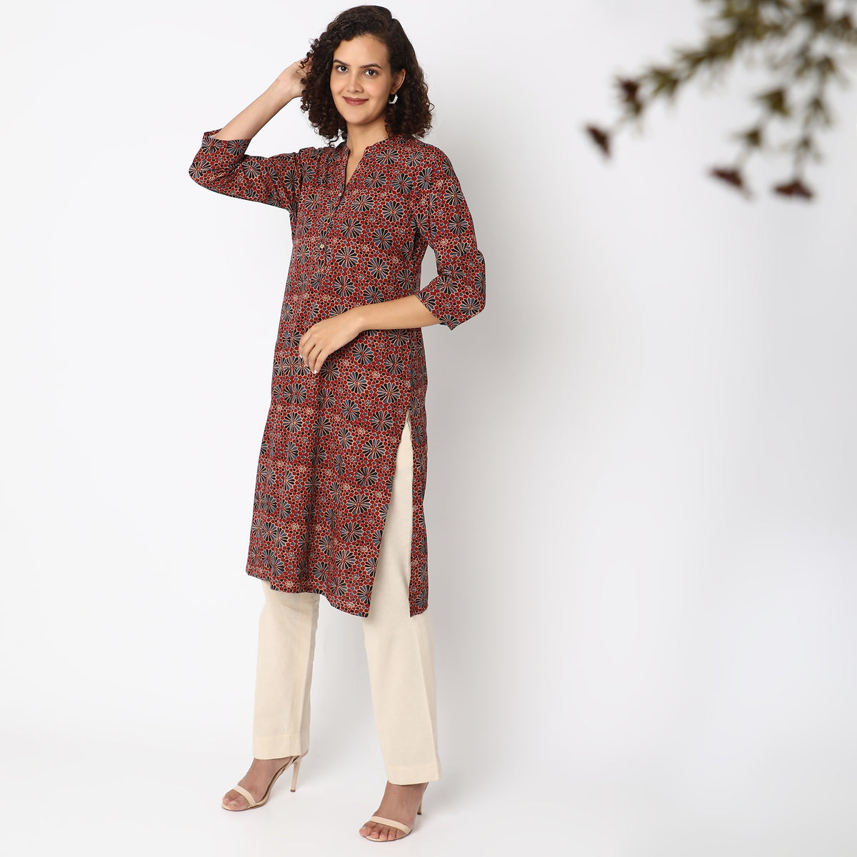 Straight Fit Printed Kurta