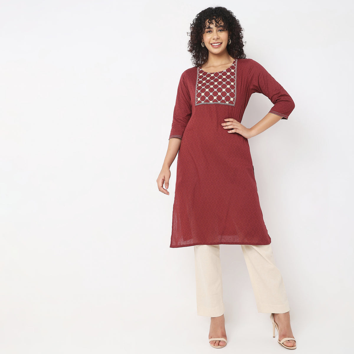 Straight Fit Embroidered Kurta