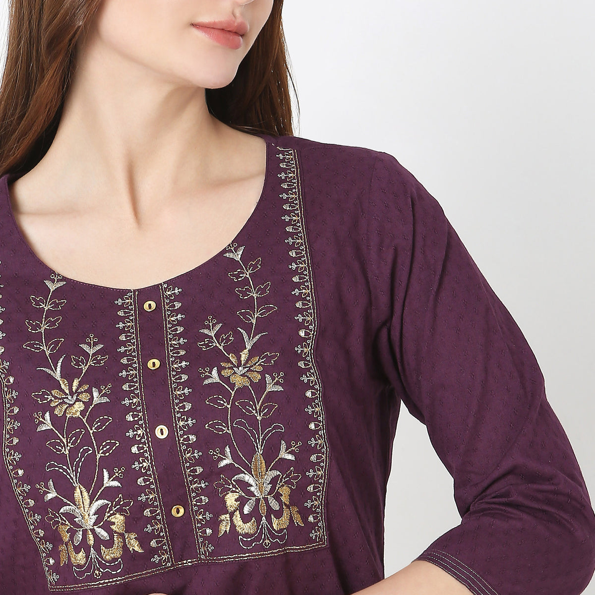 Straight Fit Embroidered Kurta