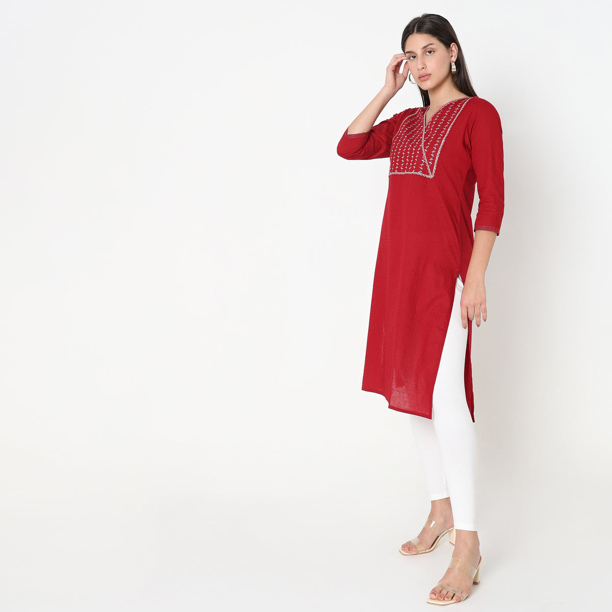 Straight Fit Embroidered Kurta