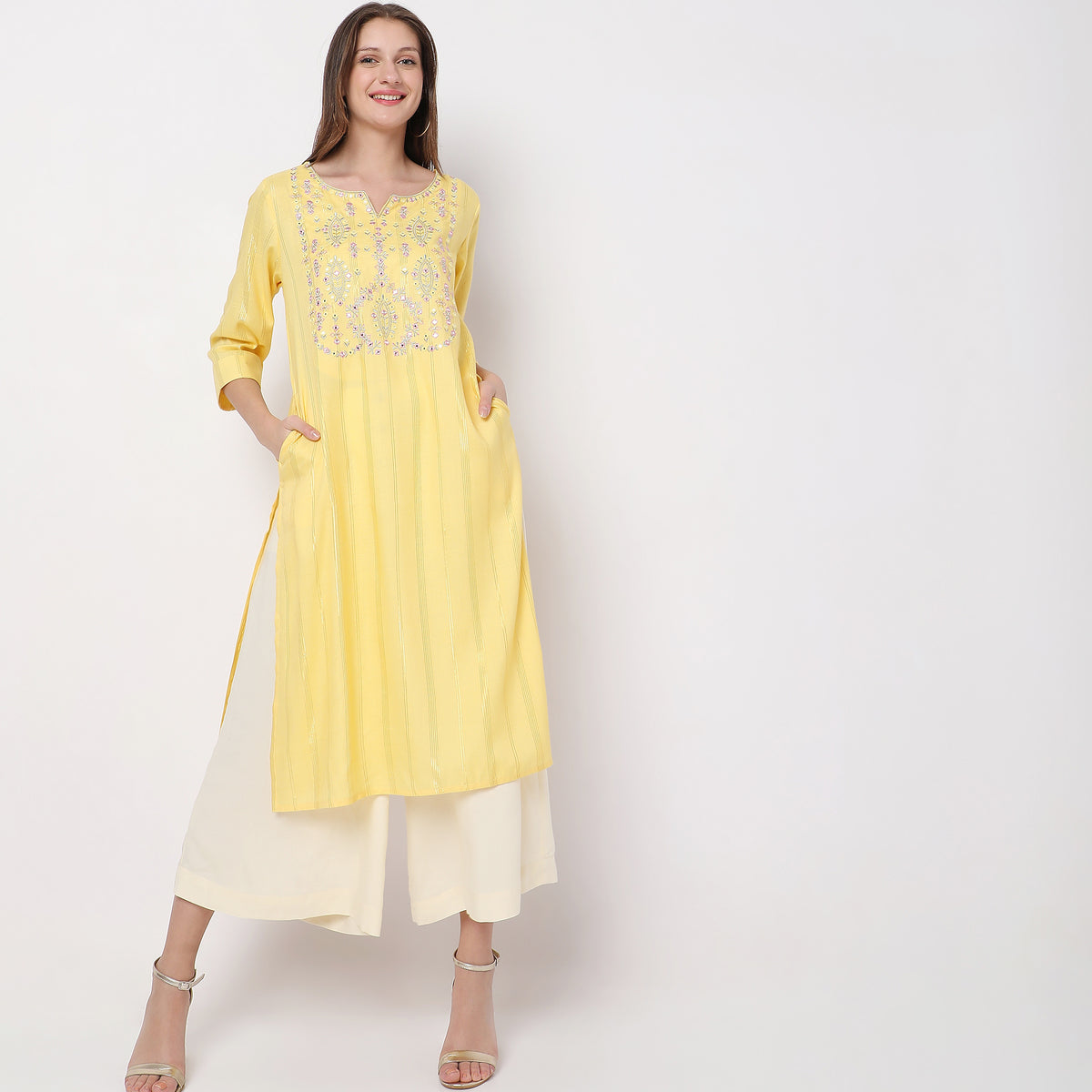 Straight Fit Embroidered Kurta