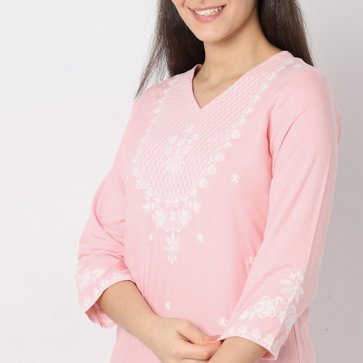 Straight Fit Embroidered Kurta