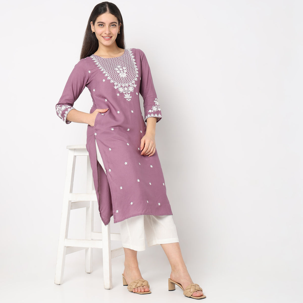 Straight Fit Embroidered Kurta