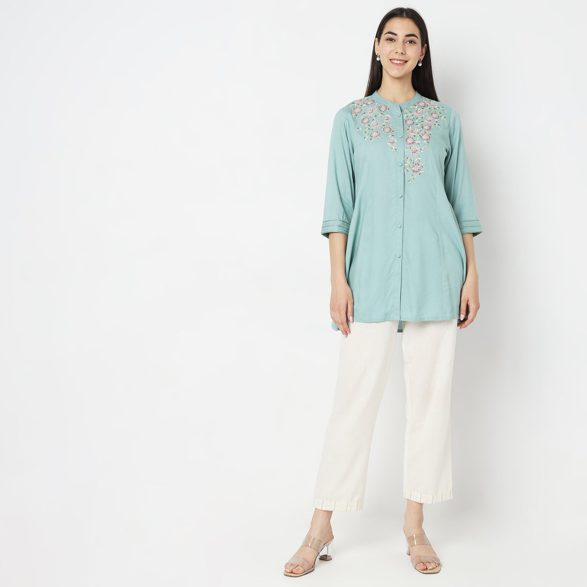 Regular Fit Embroidered Kurta