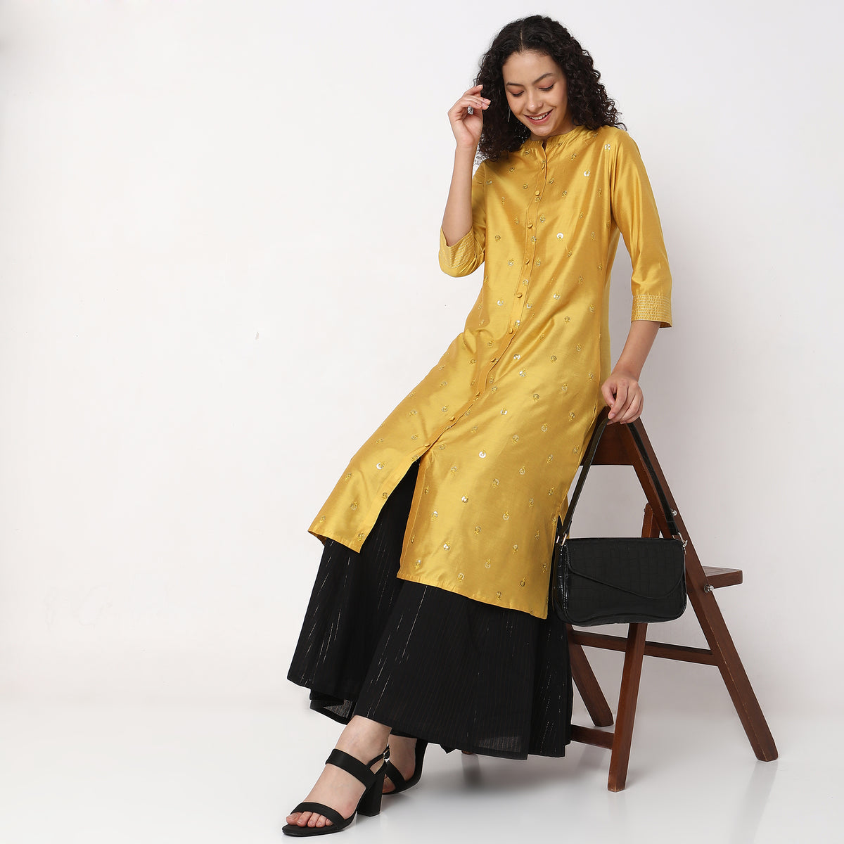 Flare Fit Embellished Kurta