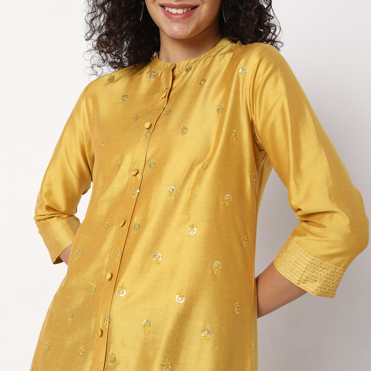 Flare Fit Embellished Kurta