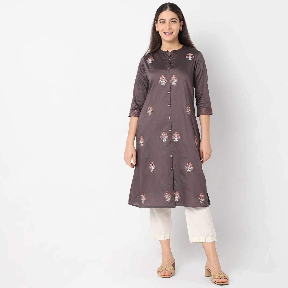 Regular Fit Embroidered Kurta