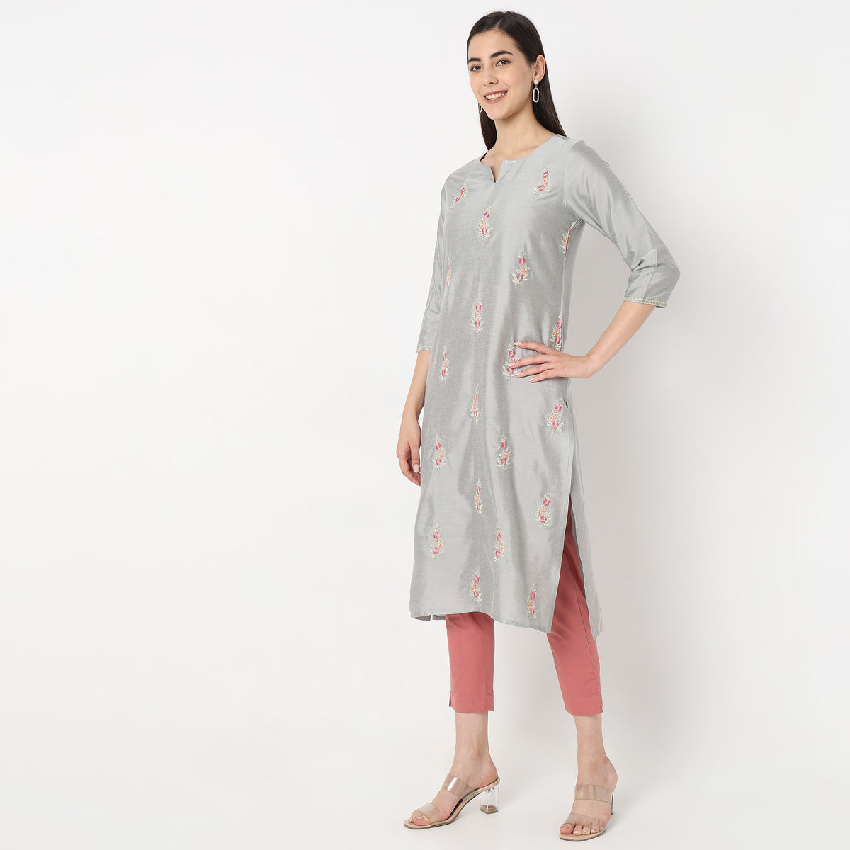 Straight Fit Embroidered Kurta