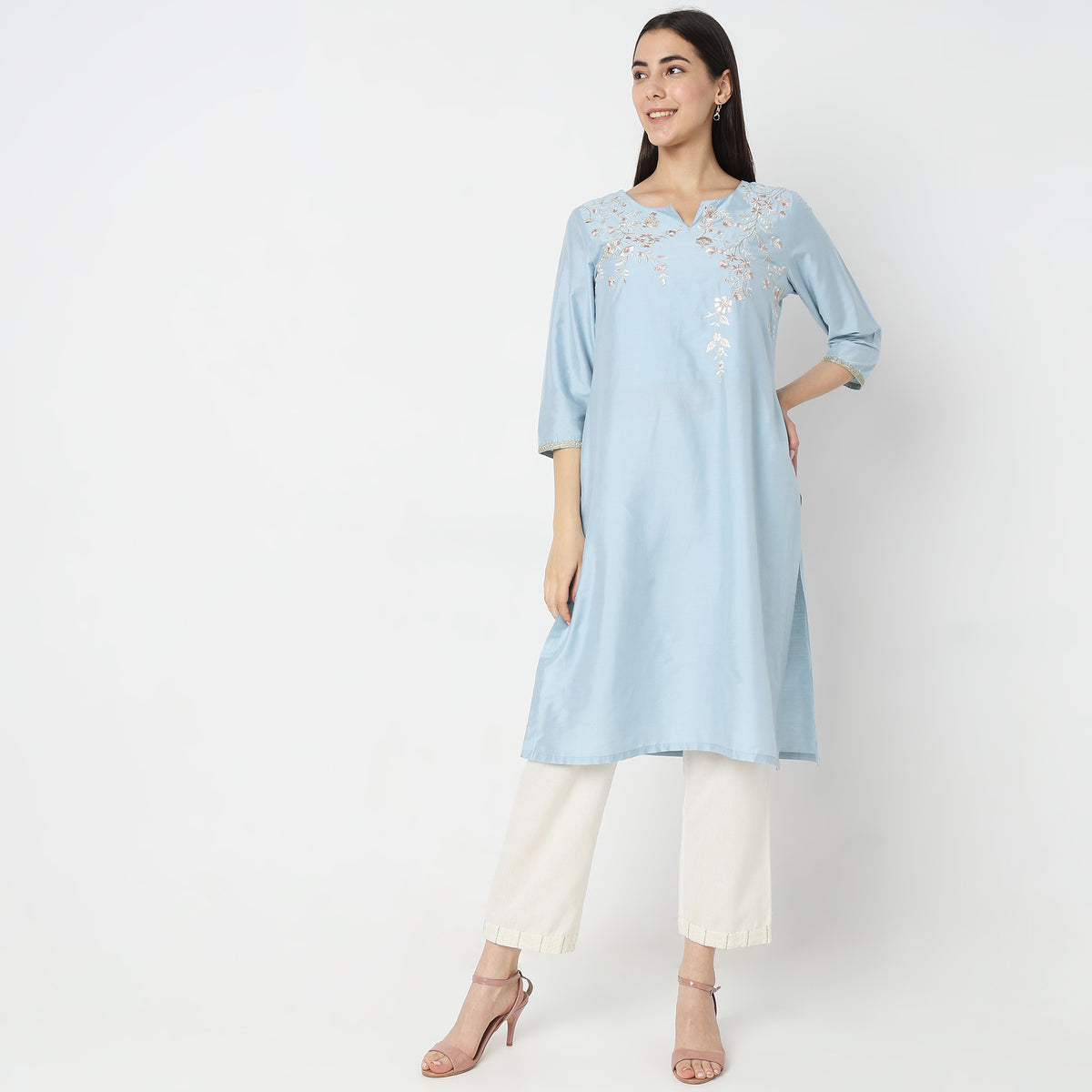 Straight Fit Embroidered Kurta