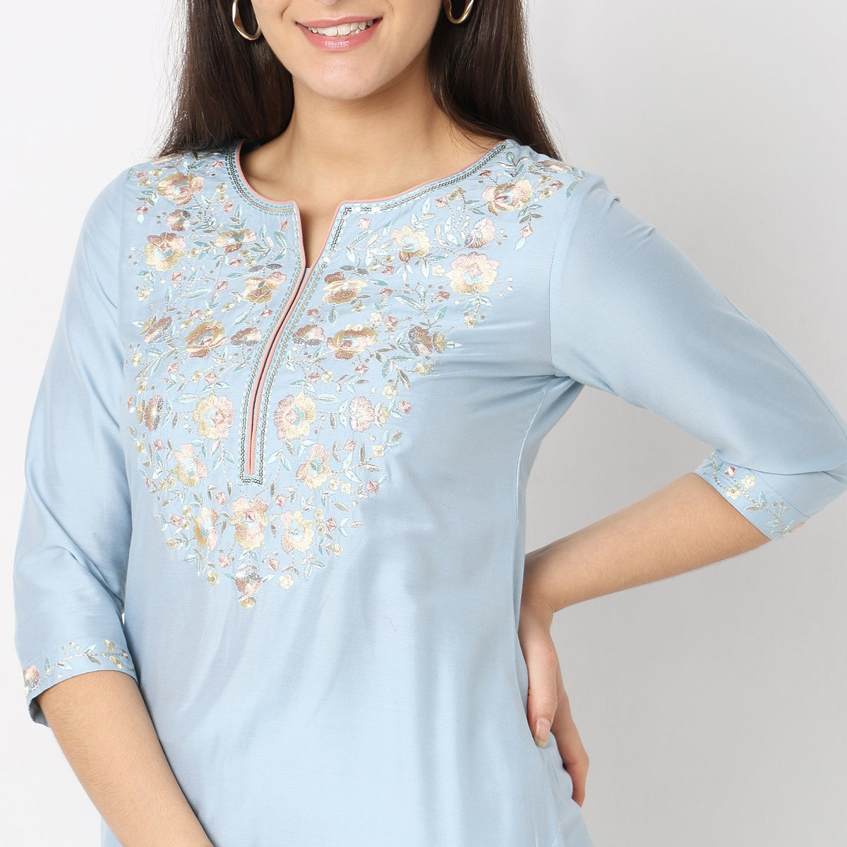 Straight Fit Embroidered Kurta