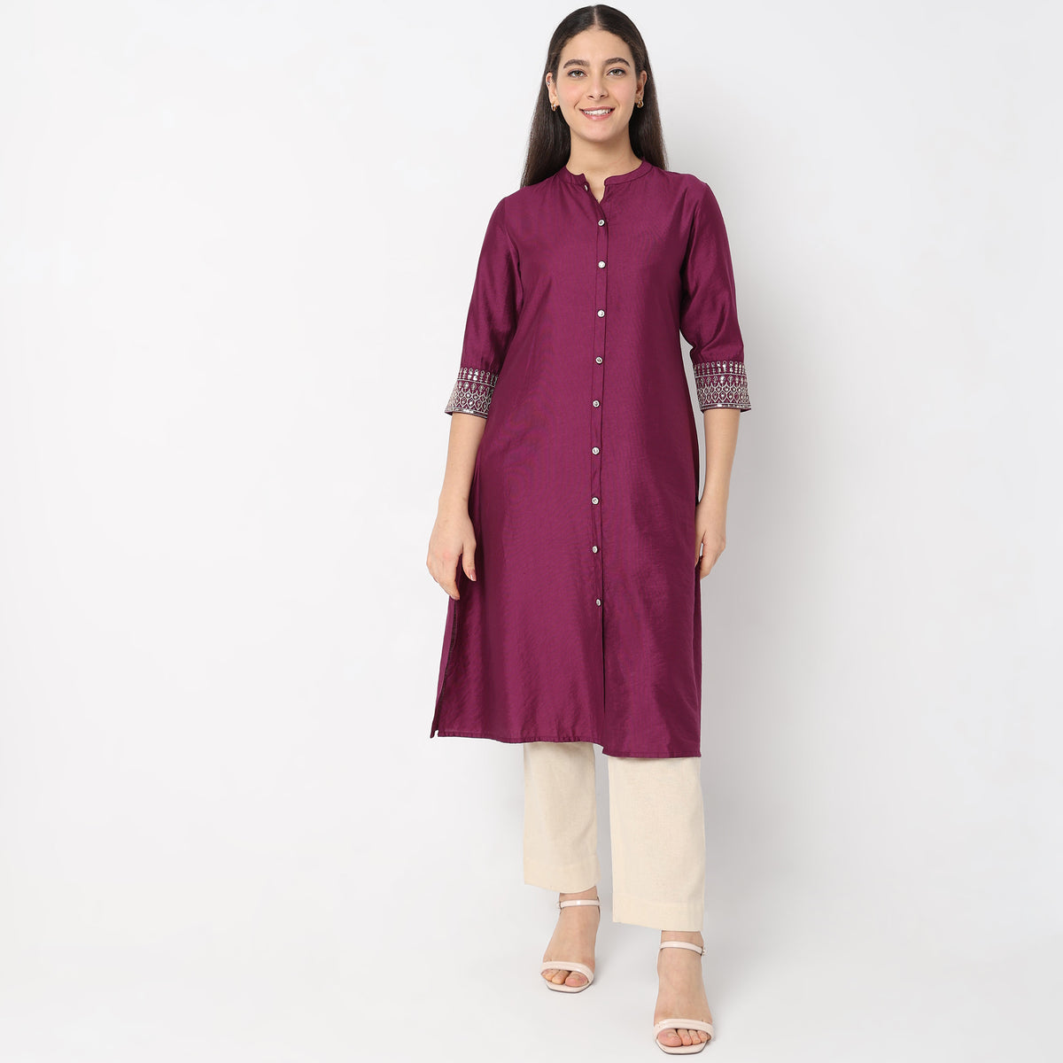 Regular Fit Embroidered Kurta