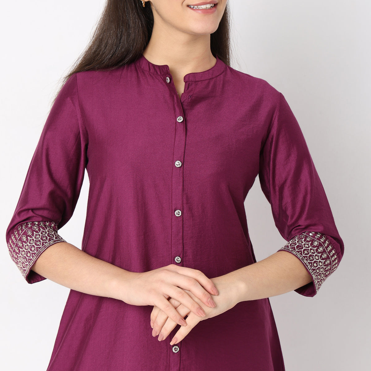 Regular Fit Embroidered Kurta